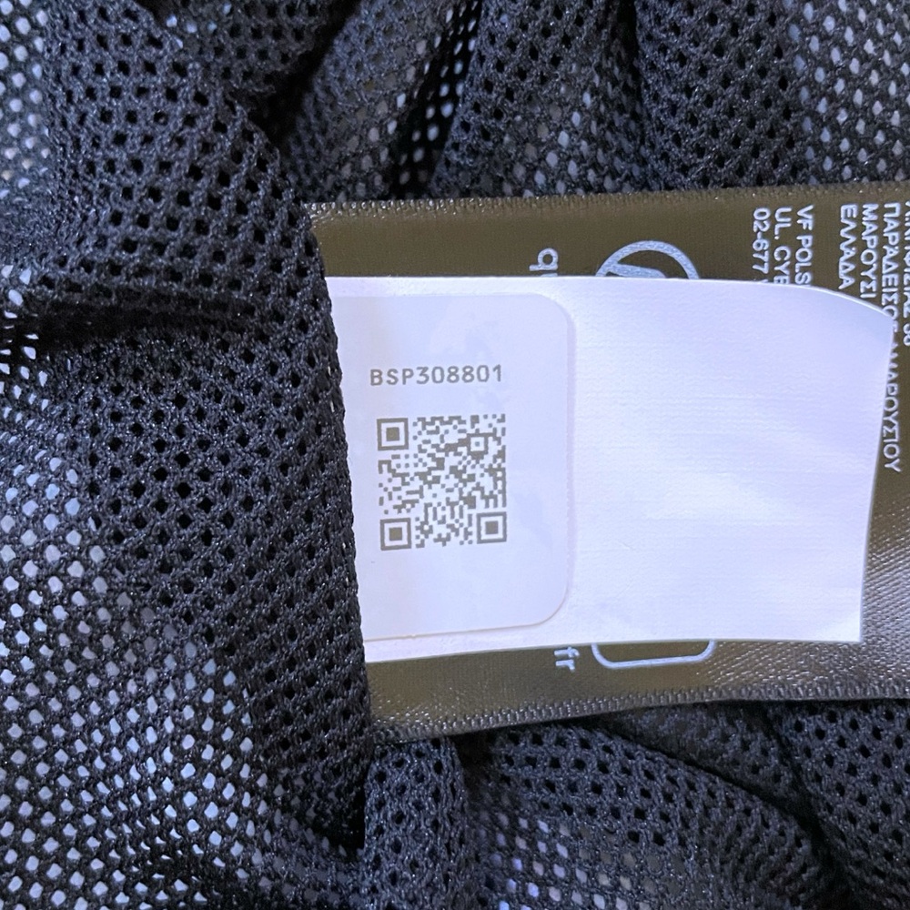 The North Face Women’s Plus City Breeze Black Jacket - Picture 7 of 8